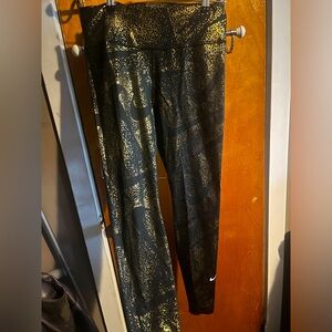 NIKE Dri-Fit Black Gold Specked Leggings Full Length NEW $70 msrp size M